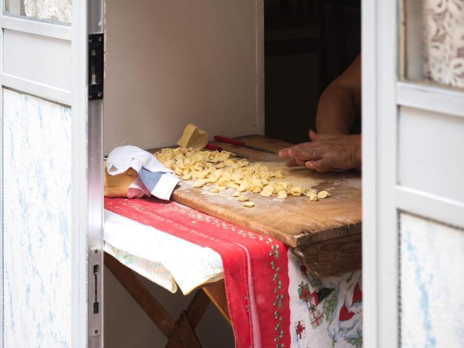 Appartement Dimora Donna Vittoria à Bari Extérieur photo