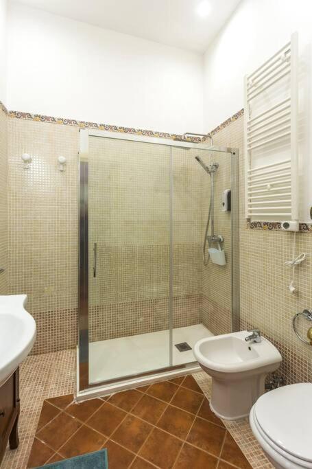 Appartement Dimora Donna Vittoria à Bari Extérieur photo